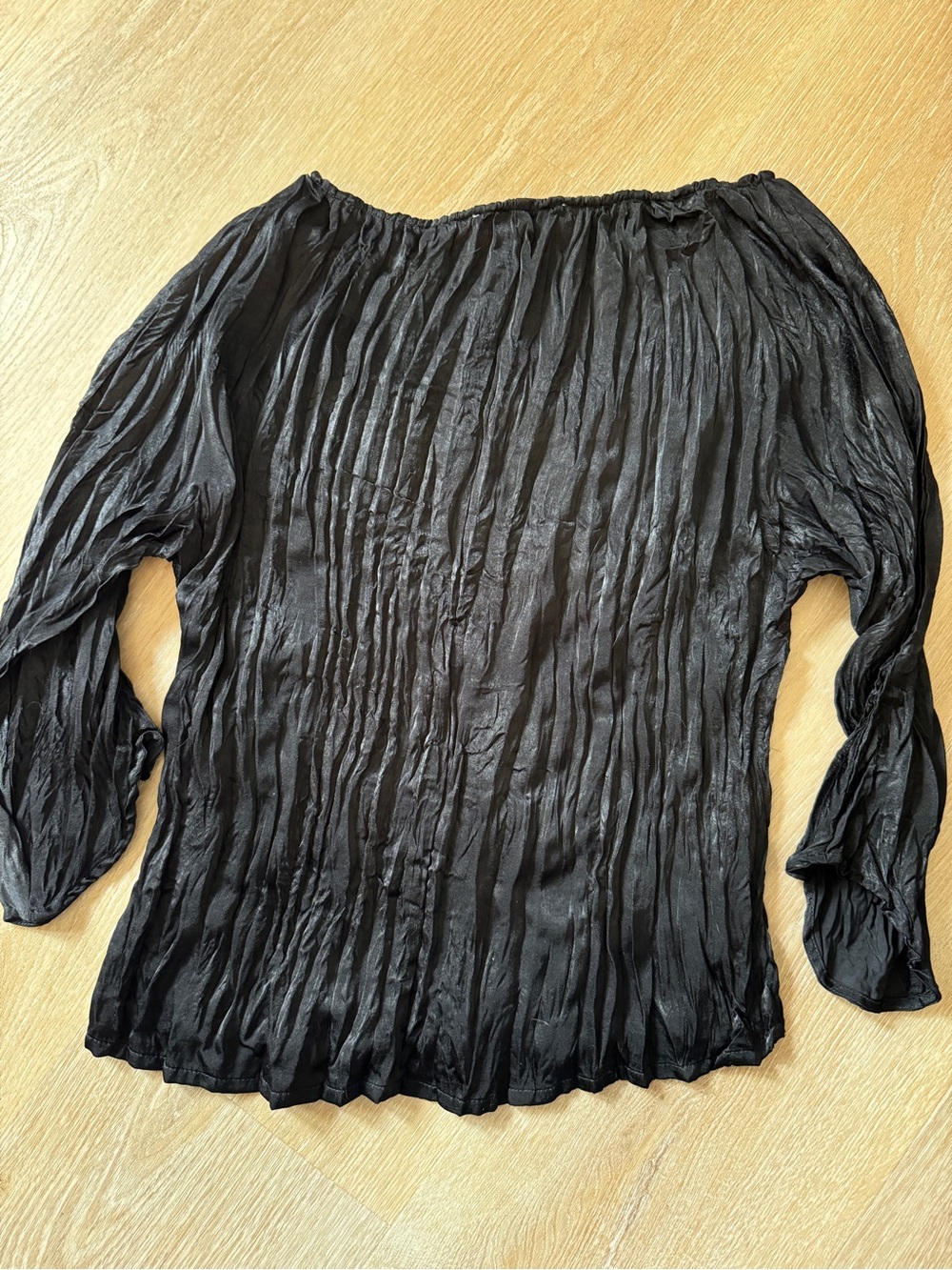 Uniqlo x Ines De La Fressange Black Top - Picture 6 of 8